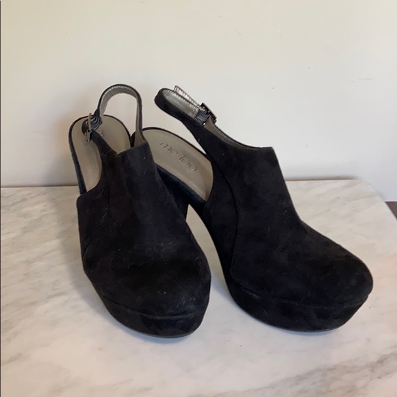 NWOB ...me too Black Suede Slingback Heels - Picture 3 of 9